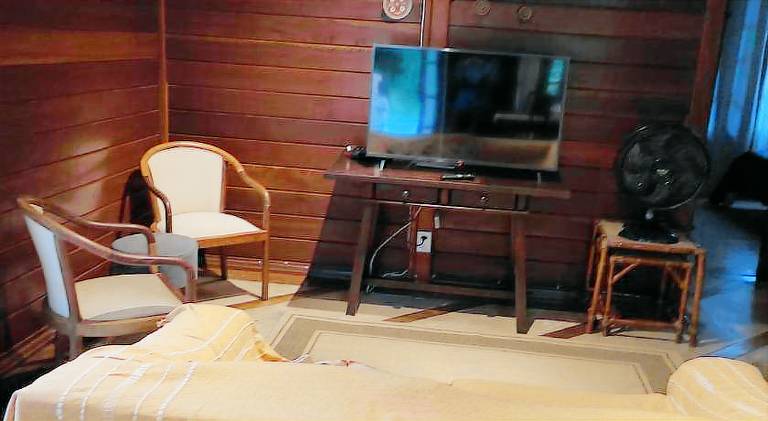 Vacation home with pool — photo 2