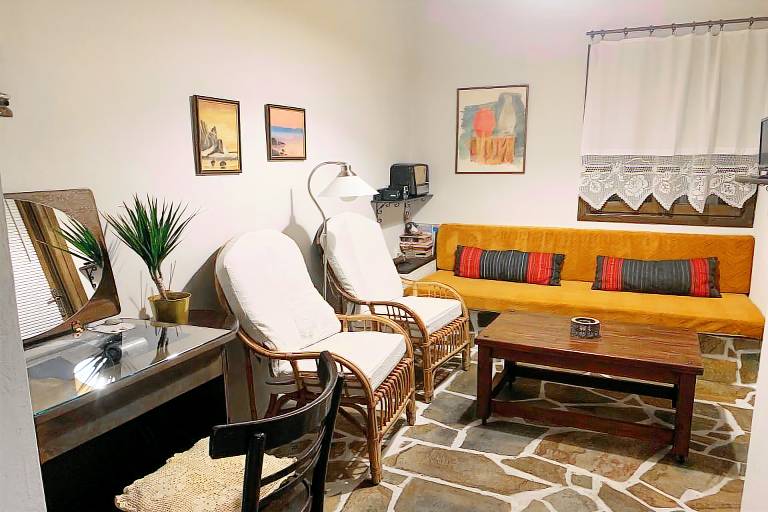 Holiday apartment with garden — photo 2