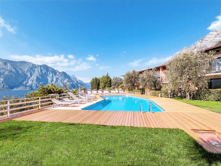 Holiday apartment with barbecue & pool | Close to the beach | Dogs allowed — photo 5