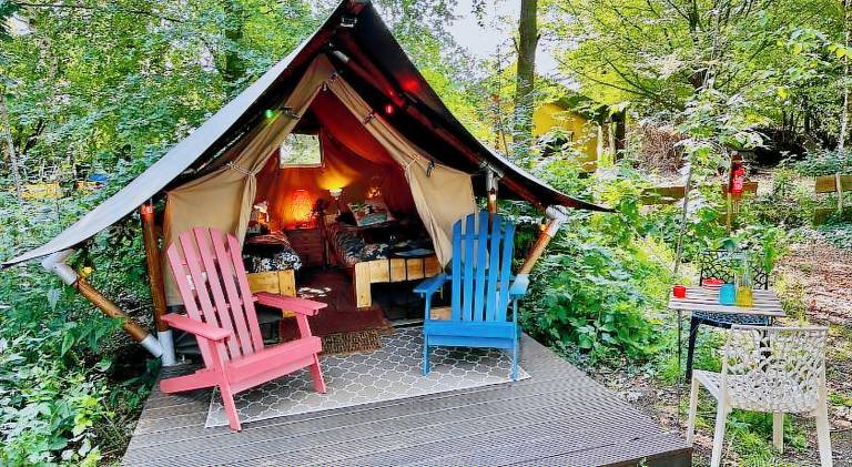 Eco Camping De Helleborus Yurt Bell & Safari tent Pipo Caravans Dorms and Units