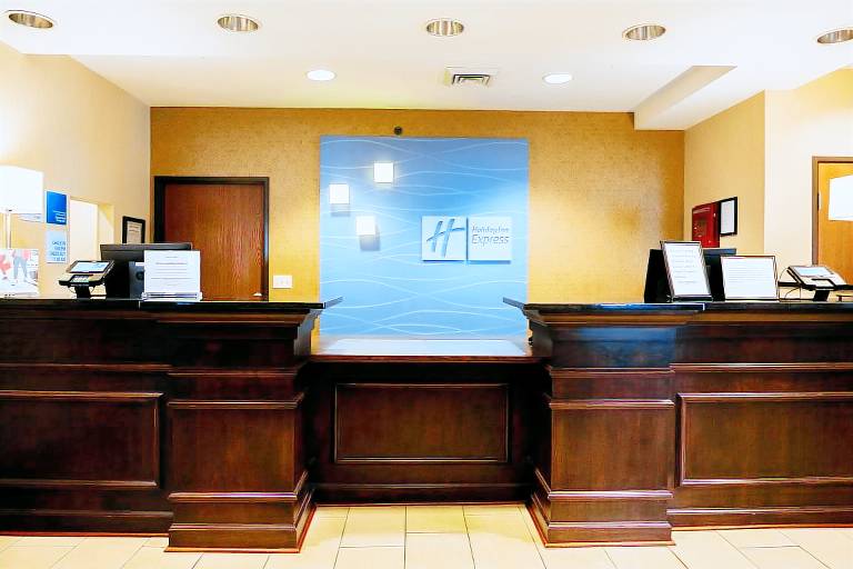Holiday Inn Express & Suites Sidney By IHG — photo 4