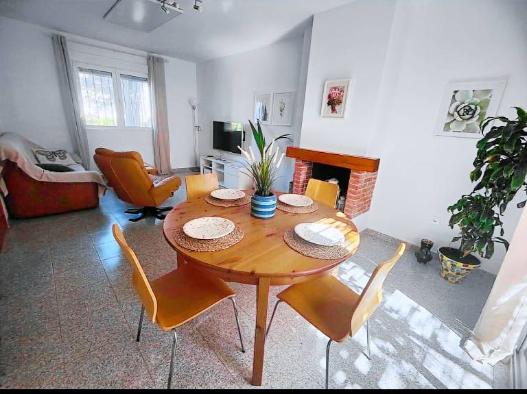 Vacation home with patio & garden | Perfect for remote work — photo 3