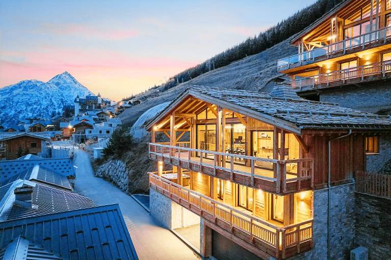 Chalet with jacuzzi, sauna & terrace | Mountain view — photo 5