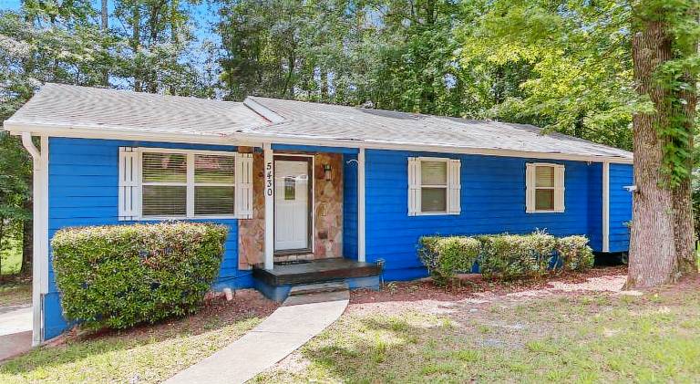 Villa | Pet-friendly in College Park, GA
