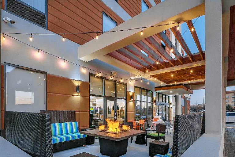 Home2 Suites by Hilton Dallas DeSoto — photo 2
