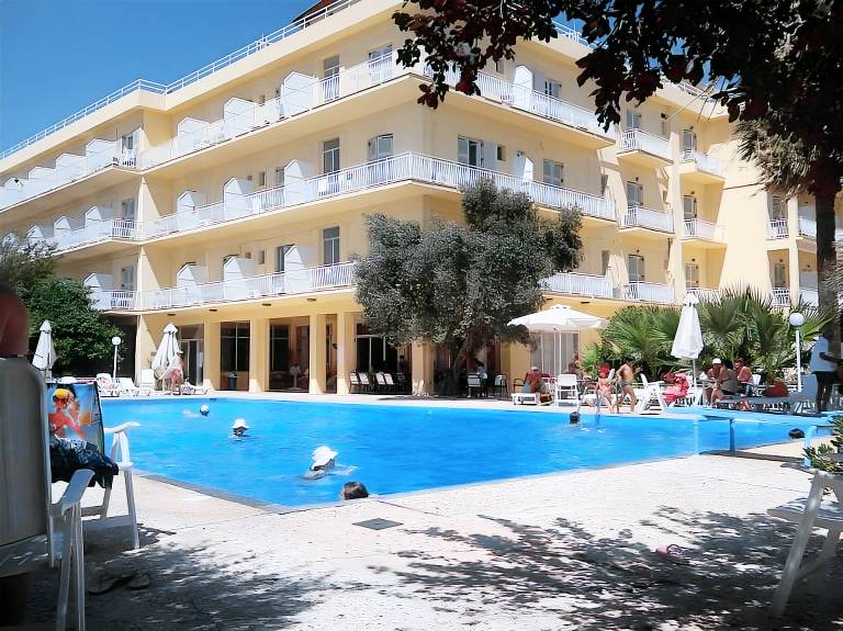 Nireus Hotel