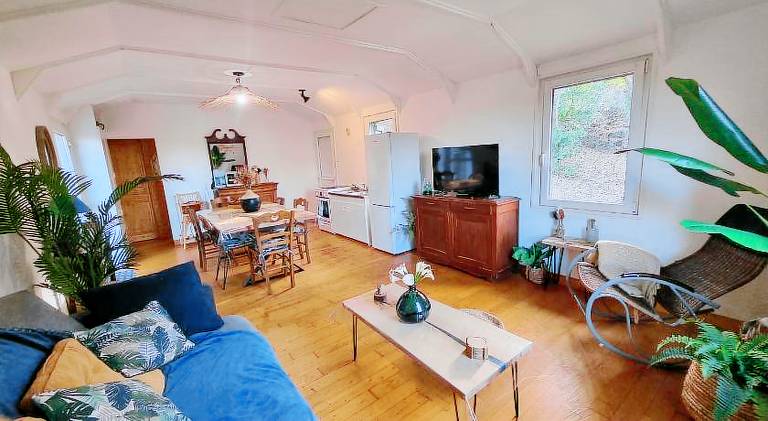 Charming vacation home | Pets allowed in Pontivy