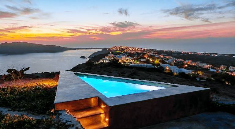 Family-oriented villa with pool, terrace & yard | Pet-friendly — photo 3