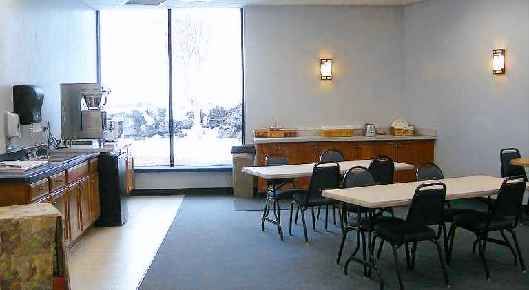 Quail's Nest Inn & Suites — photo 5