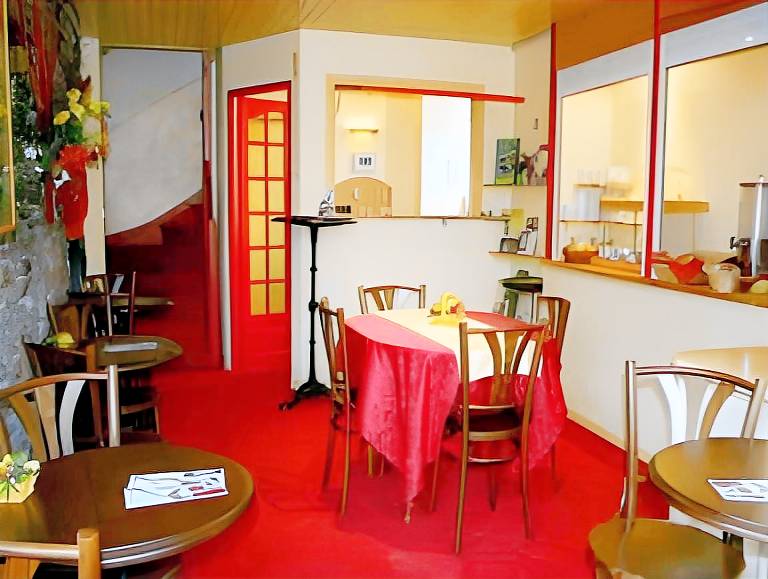 Logis Hotel Chateaubriand in Malakoff