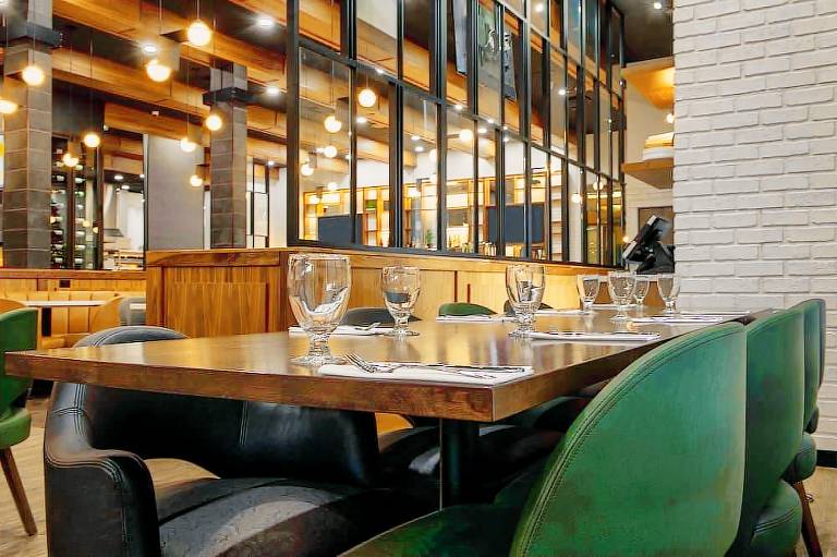 Radisson Hotel & Suites Fort McMurray