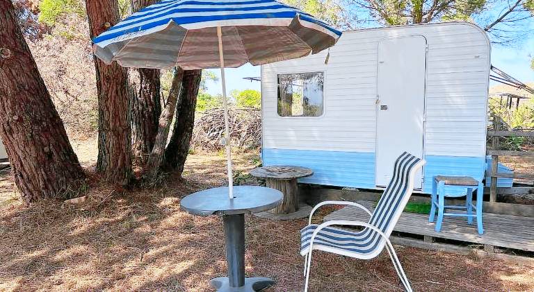 Caravane amy on the beach — photo 3