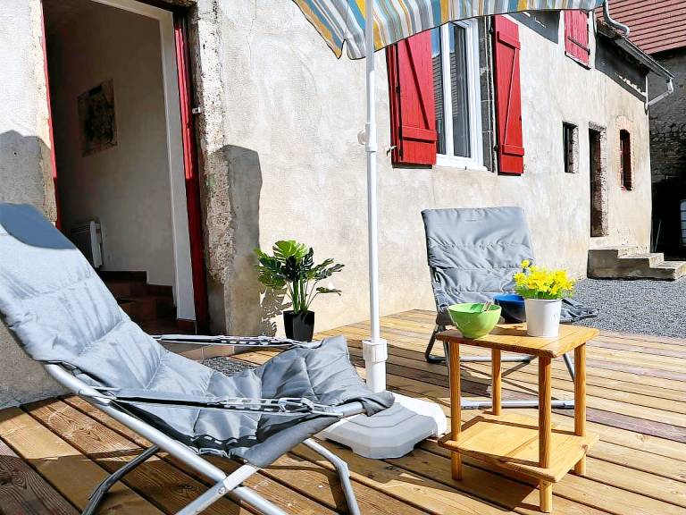 Gite with barbecue, garden & terrace — photo 2