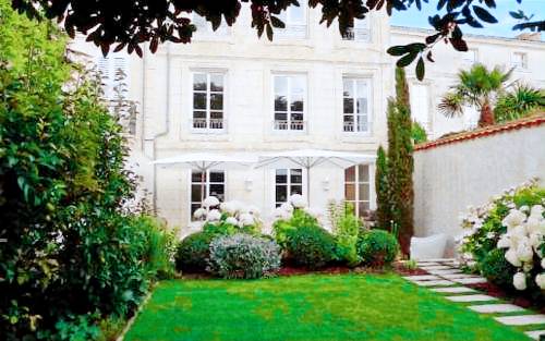 Bed & Breakfast  La Rochelle