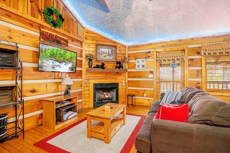 Cabin  Pigeon Forge