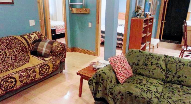 Vacation home with jacuzzi | Pet-friendly — photo 2
