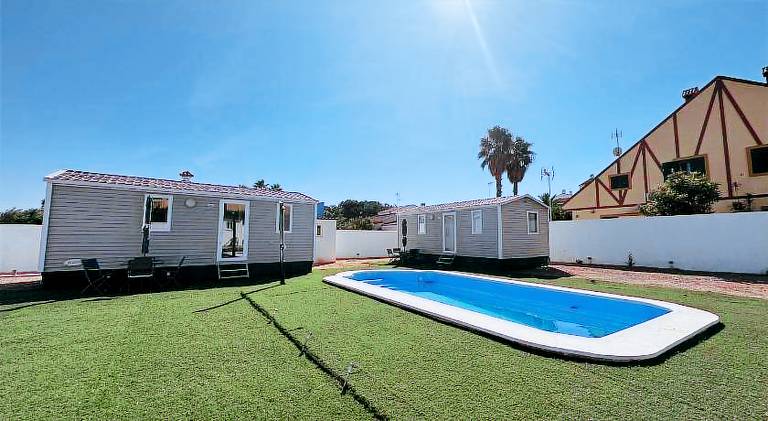 Lovely house with pool & yard | Beach nearby | Pets are welcome — photo 2