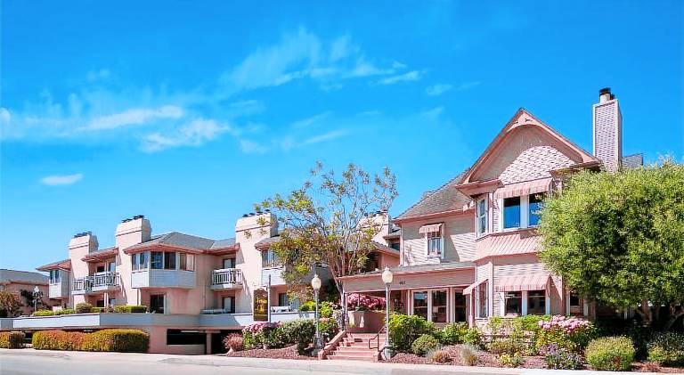 Victorian Inn — photo 2