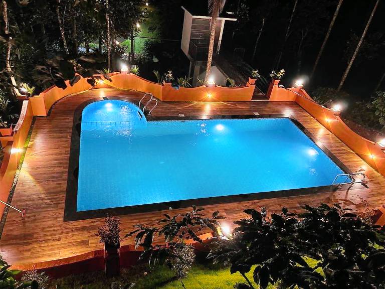 Villa with BBQ & pool | Good for workation in Vythiri