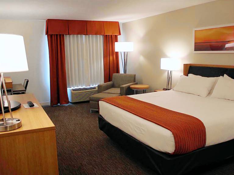 Holiday Inn Express Munising-Lakeview Hotel By IHG — photo 5