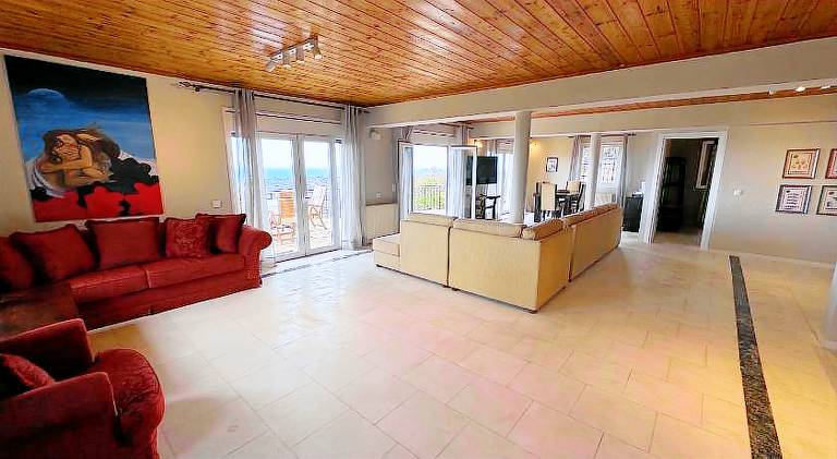 Villa with barbeque, yard & terrace | Suitable for remote work — photo 3