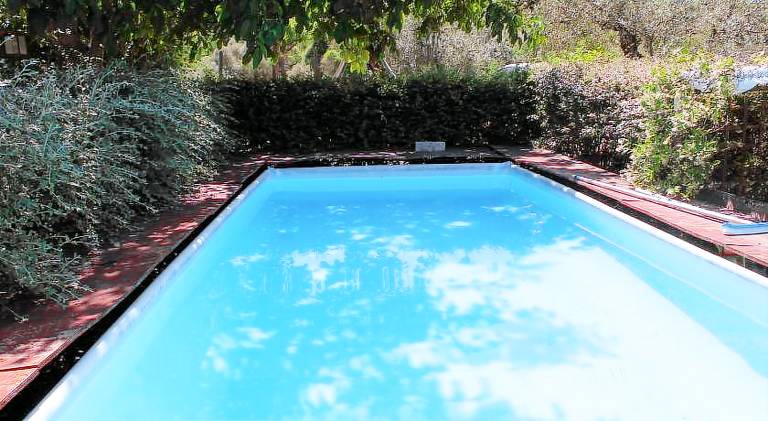 Villa with pool — photo 3