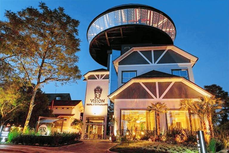 HOTEL RF VISION restaurante giratorio in Gramado
