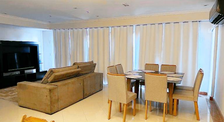 Holiday apartment with pool — photo 4
