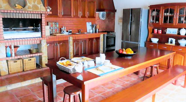 House with patio, garden & private pool — photo 4