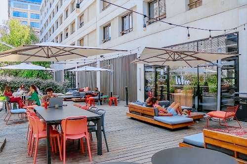 Serviced apartment with terrace | Next to Cité du Vin — photo 2