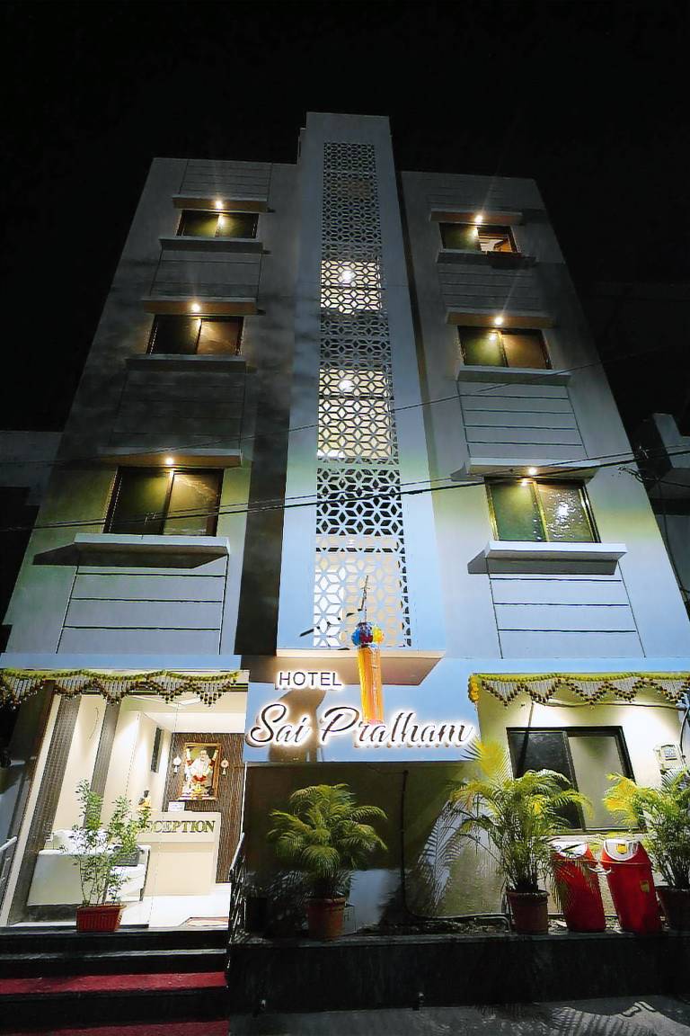 Hotel Sai Pratham in Rahata
