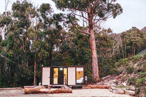 House  Eaglehawk Neck