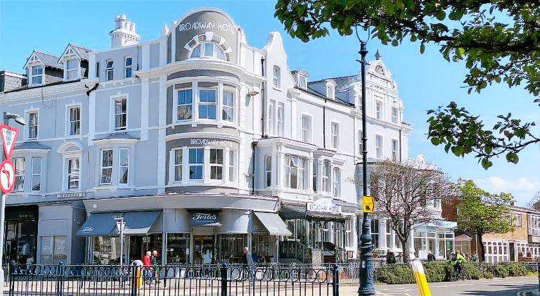The Broadway Hotel in Llandudno