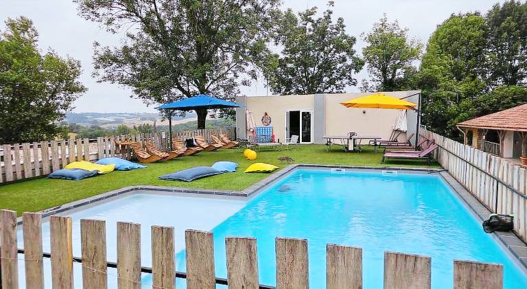 House with pool, jacuzzi & BBQ — photo 5