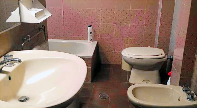 Holiday apartment with 3 rooms for 5 persons — photo 2