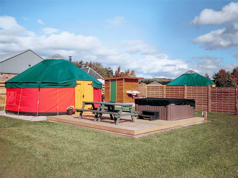 Children-friendly wonderful cottage with garden & jacuzzi | Dogs allowed — photo 4