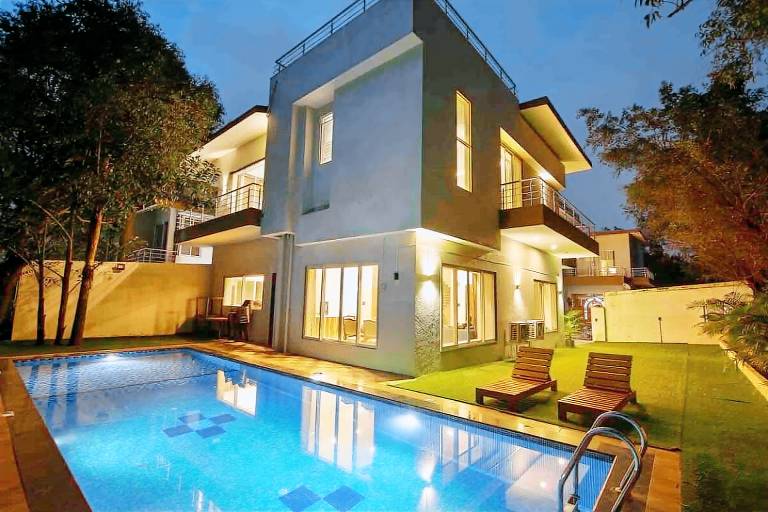 Villa with pool | Suitable for remote work in Khandala
