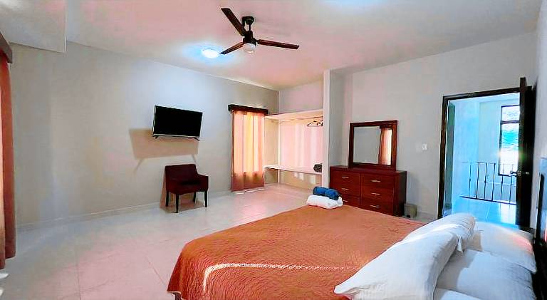 Spacious vacation home | Pets are welcome — photo 2