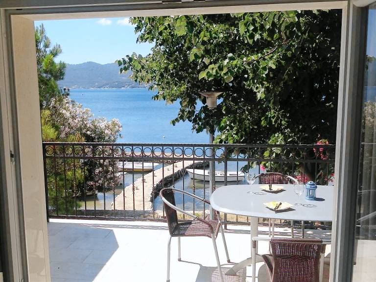 One bedroom apartment with terrace and sea view Viganj, Pelješac (A-24522-a) in Orebic