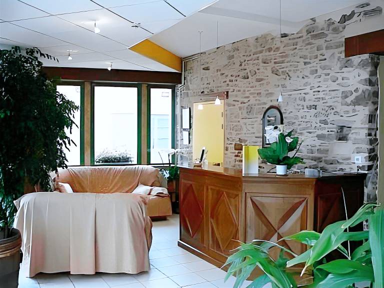 Logis Hotels Le Champalud Restaurant La Citadelle — photo 3