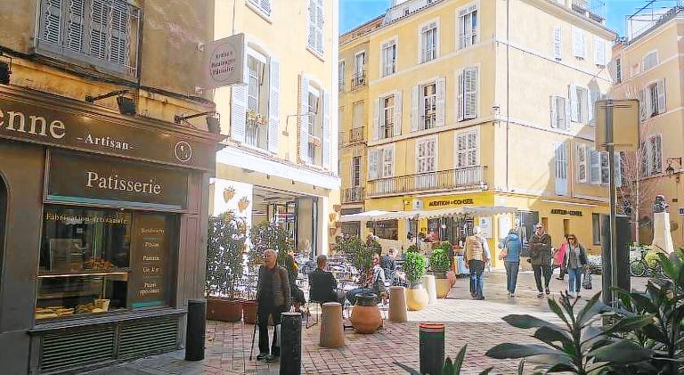Le Yona Mirabeau - Appartement T3 Atypique situe dans le centre ville historique - proche Rotonde — photo 4