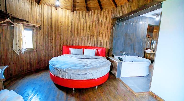 Villa with hot tub, sauna & pool — photo 2