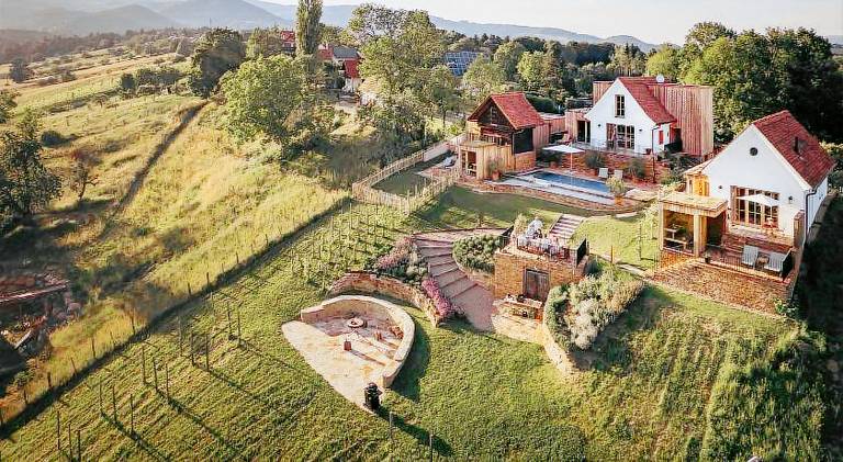 Am Wildbachberg Luxus Ferienhauser mit Infinitypool Privatsauna und Weinkeller