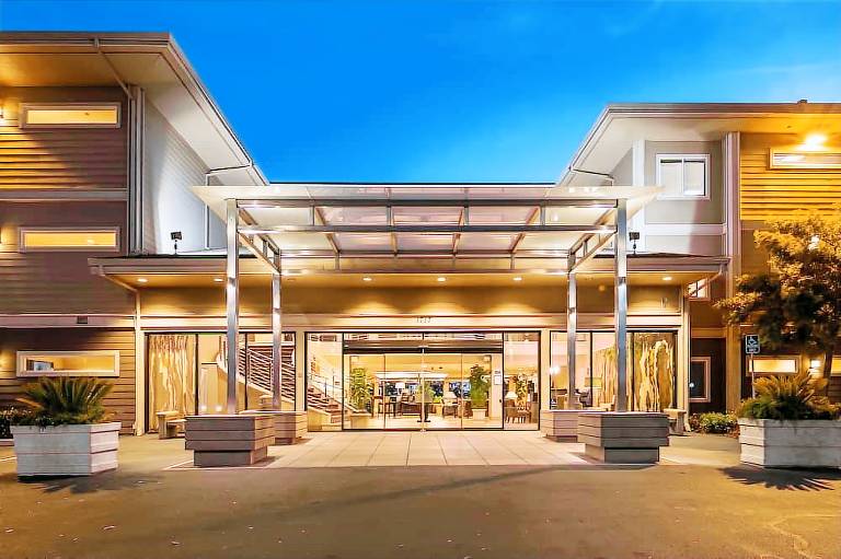 Best Western Plus Bayside Hotel