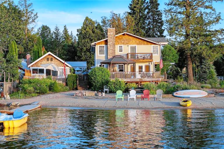 Cabin  Newport