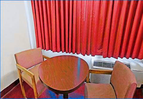 Rumford Motor Inn — photo 5