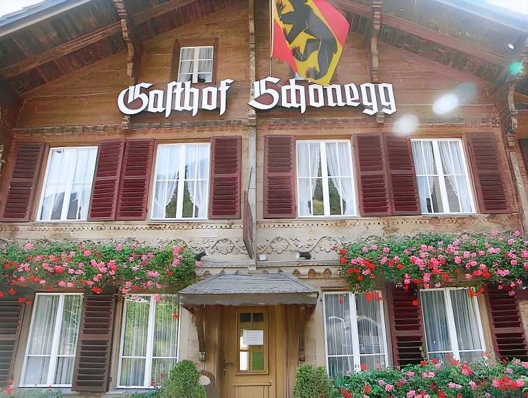 Gasthof Schonegg B&B in Wilderswil