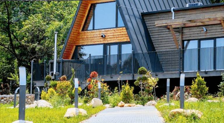 Nice chalet with hot tub | Pets are welcome — photo 5