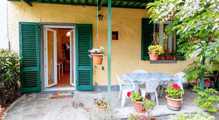 Vacation home with 1 room for 2 persons in Pistoia