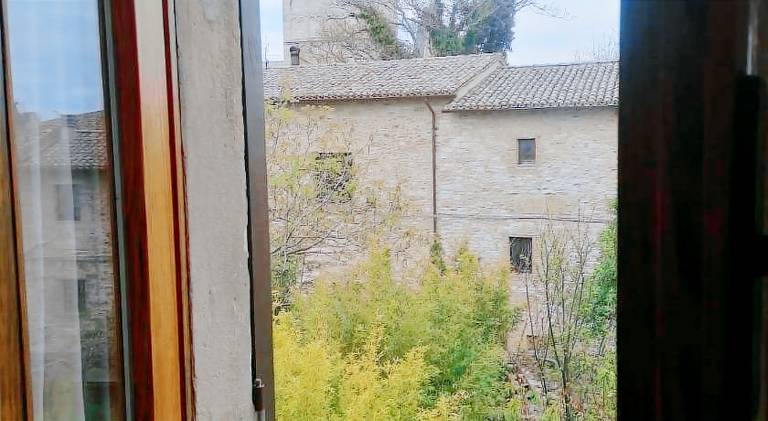 Assisi Hus stanza tripla in appartamento — photo 4